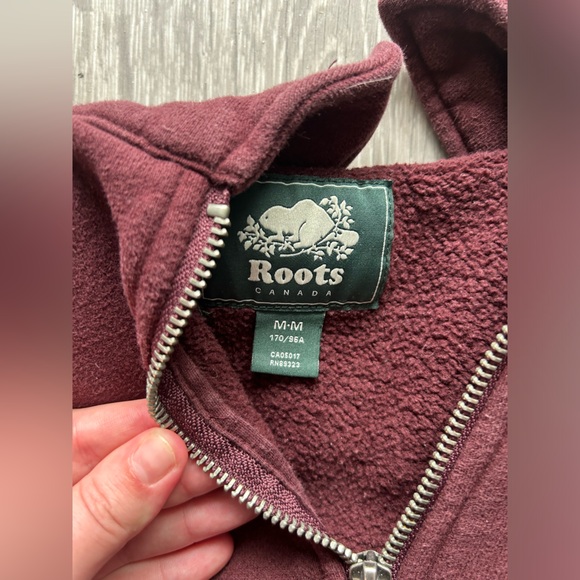 Roots 1/4 zip sweater - Picture 3 of 3